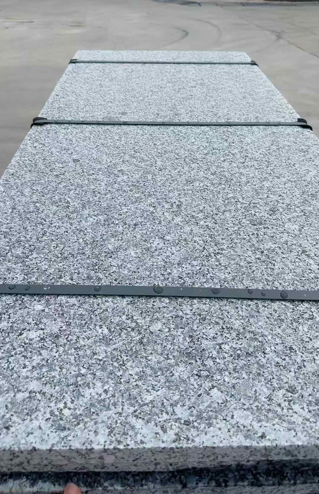 宿迁 芝麻黑火烧面毛板，条板，半成品