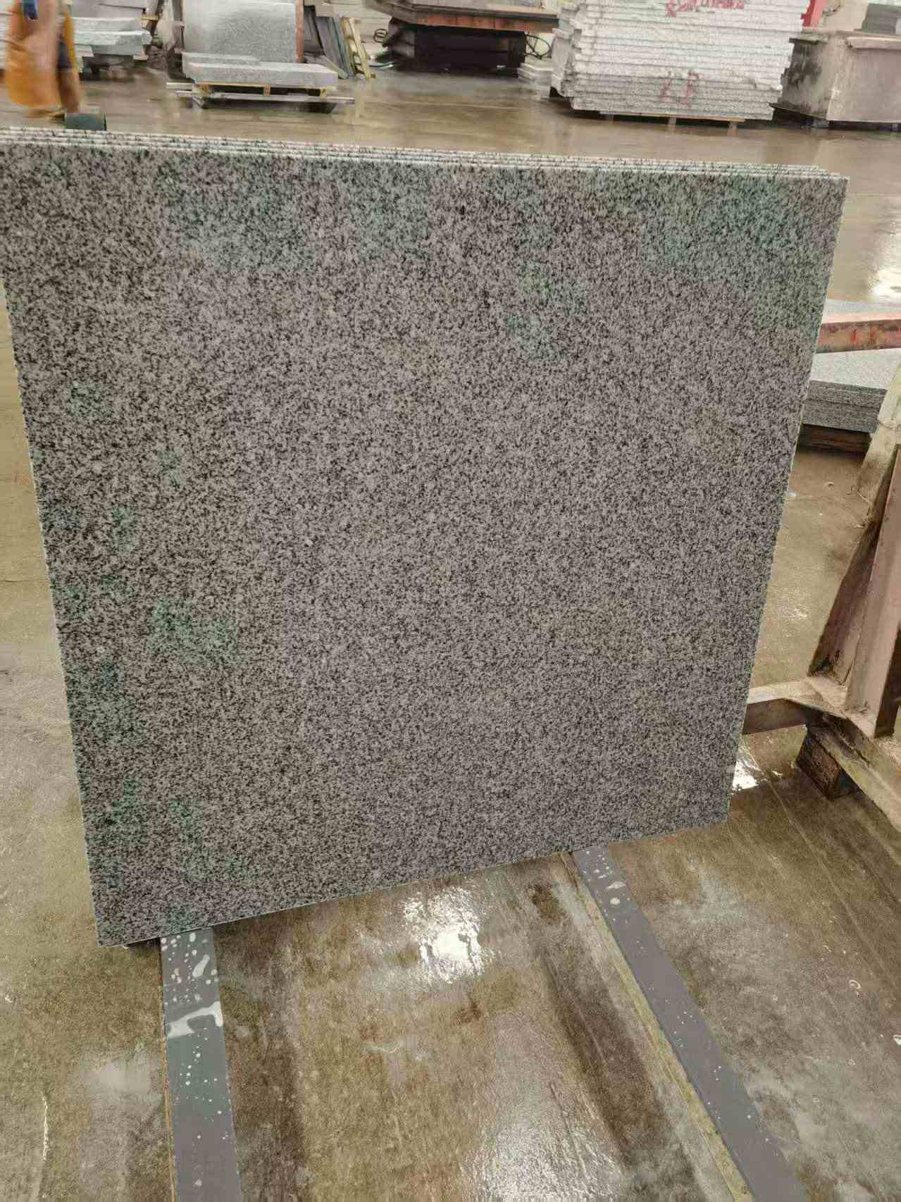 宿迁 芝麻白光面900*900，高地铁标准