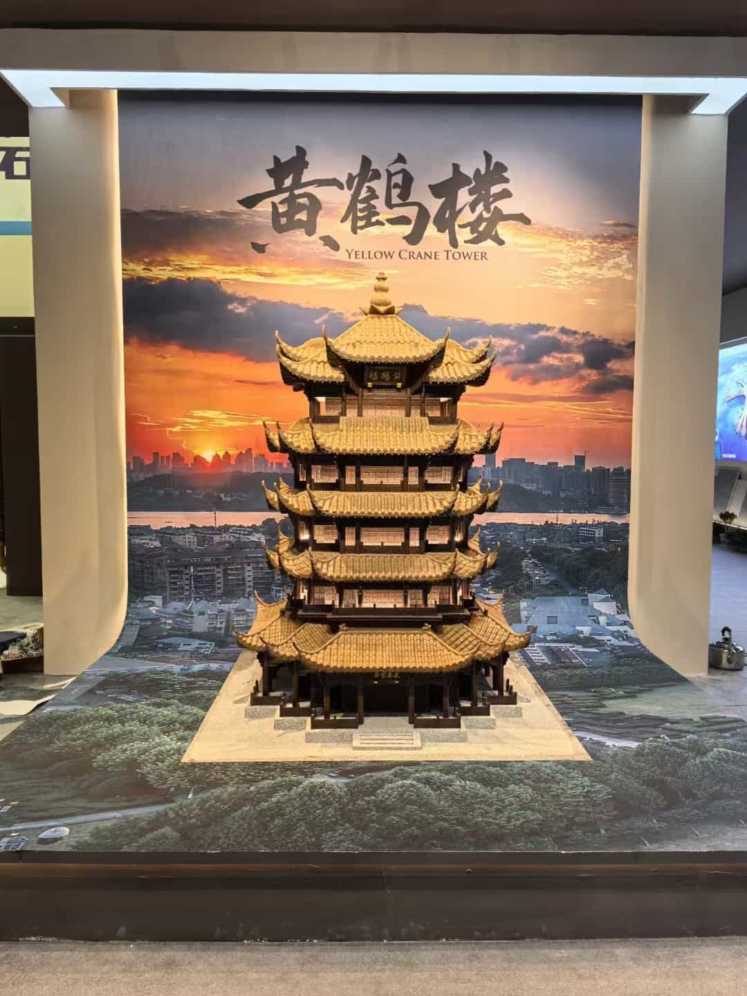宿迁仿古石文创作品-黄鹤楼