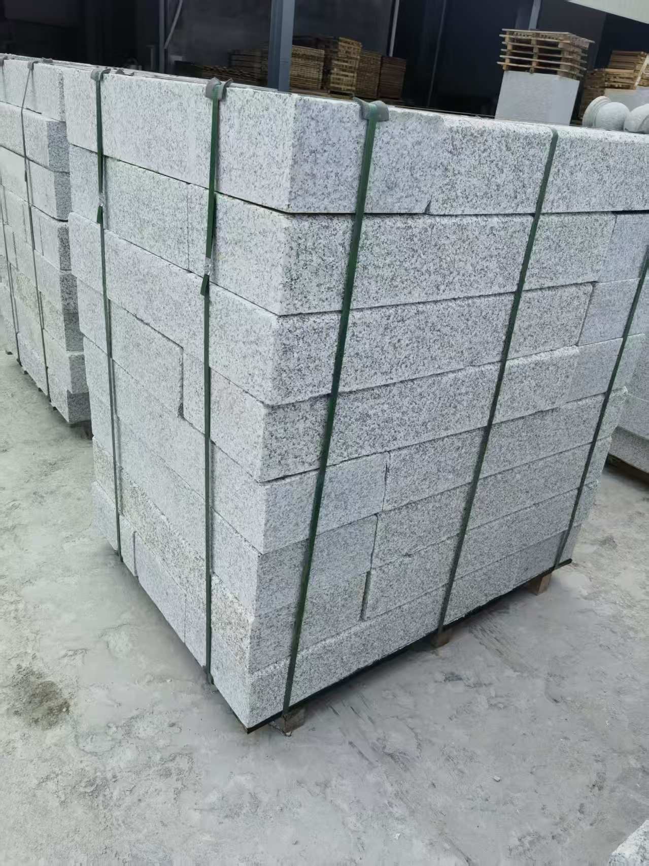 宿迁 芙蓉白火烧两面路沿石