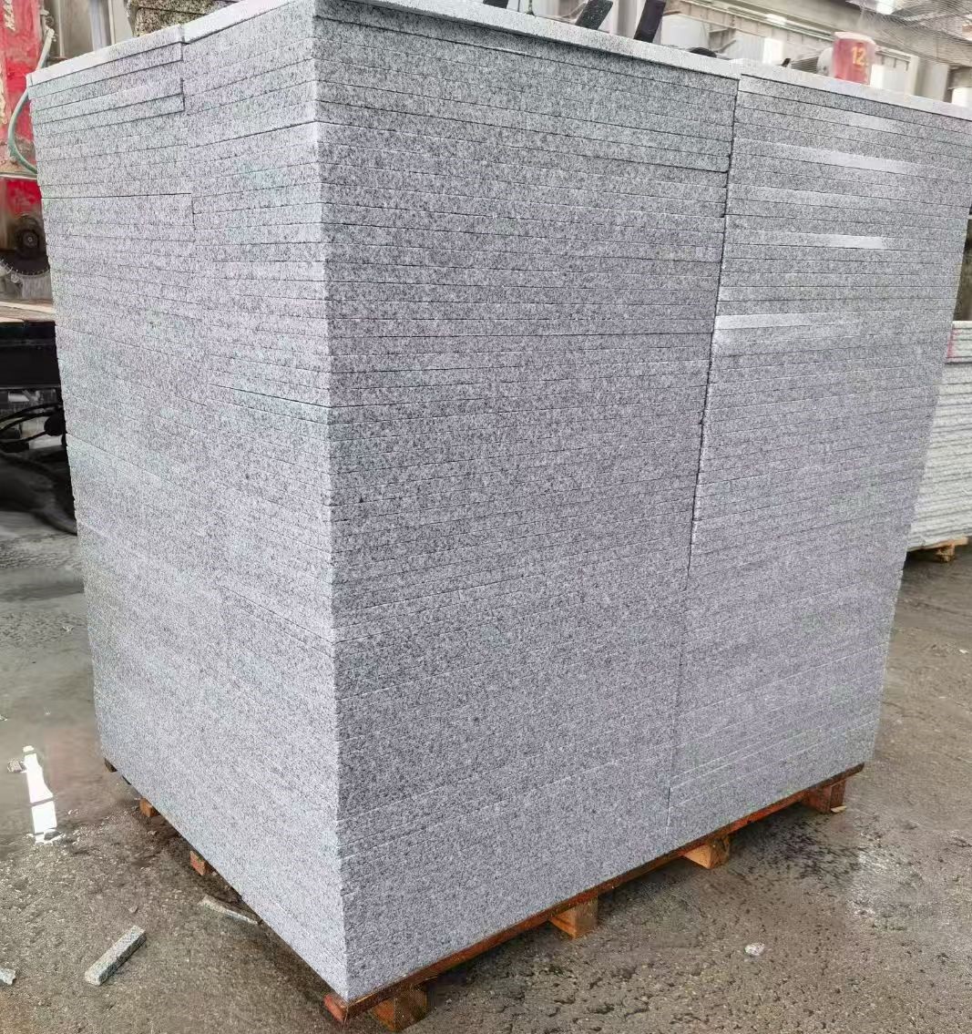 宿迁 火烧面地铺石，街道广场园林市政工程板，1.8~5.0厚均有现货