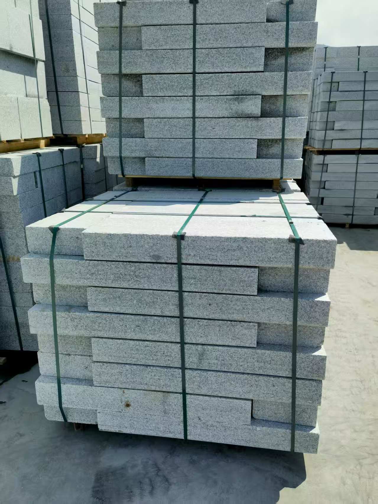 宿迁 芙蓉白花岗岩路沿石、平石尺寸标准，色泽均匀